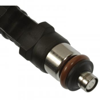 Standard Motor Products FJ1371 - Fuel Injector Standard Motor Products FJ1371 Fuel Injector product image 1 of 3