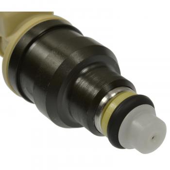 Standard Motor Products FJ139 Fuel Injector product image 1 of 3