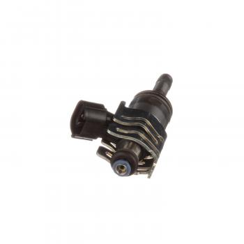 Standard Motor Products FJ1474 Fuel Injector product image 1 of 3