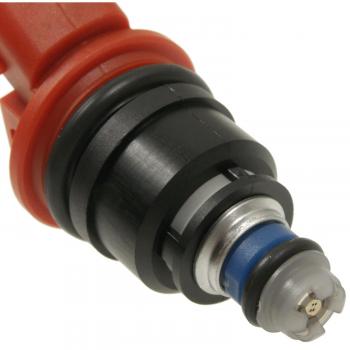 Standard Motor Products FJ151 Fuel Injector product image 1 of 3