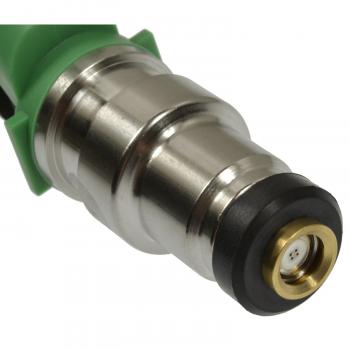 Standard Motor Products FJ178 - Fuel Injector Standard Motor Products FJ178 Fuel Injector product image 1 of 3