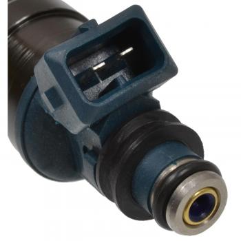 Standard Motor Products FJ203 - Fuel Injector Standard Motor Products FJ203 Fuel Injector product image 3 of 3