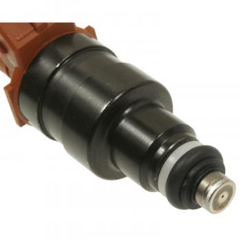 Standard Motor Products FJ210 Fuel Injector product image 1 of 3
