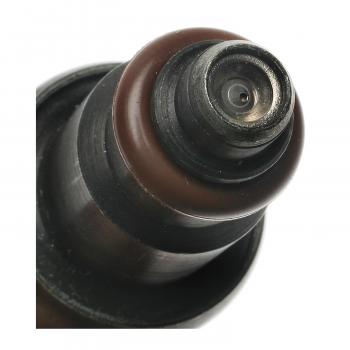 Standard Motor Products FJ211 Fuel Injector product image 1 of 3