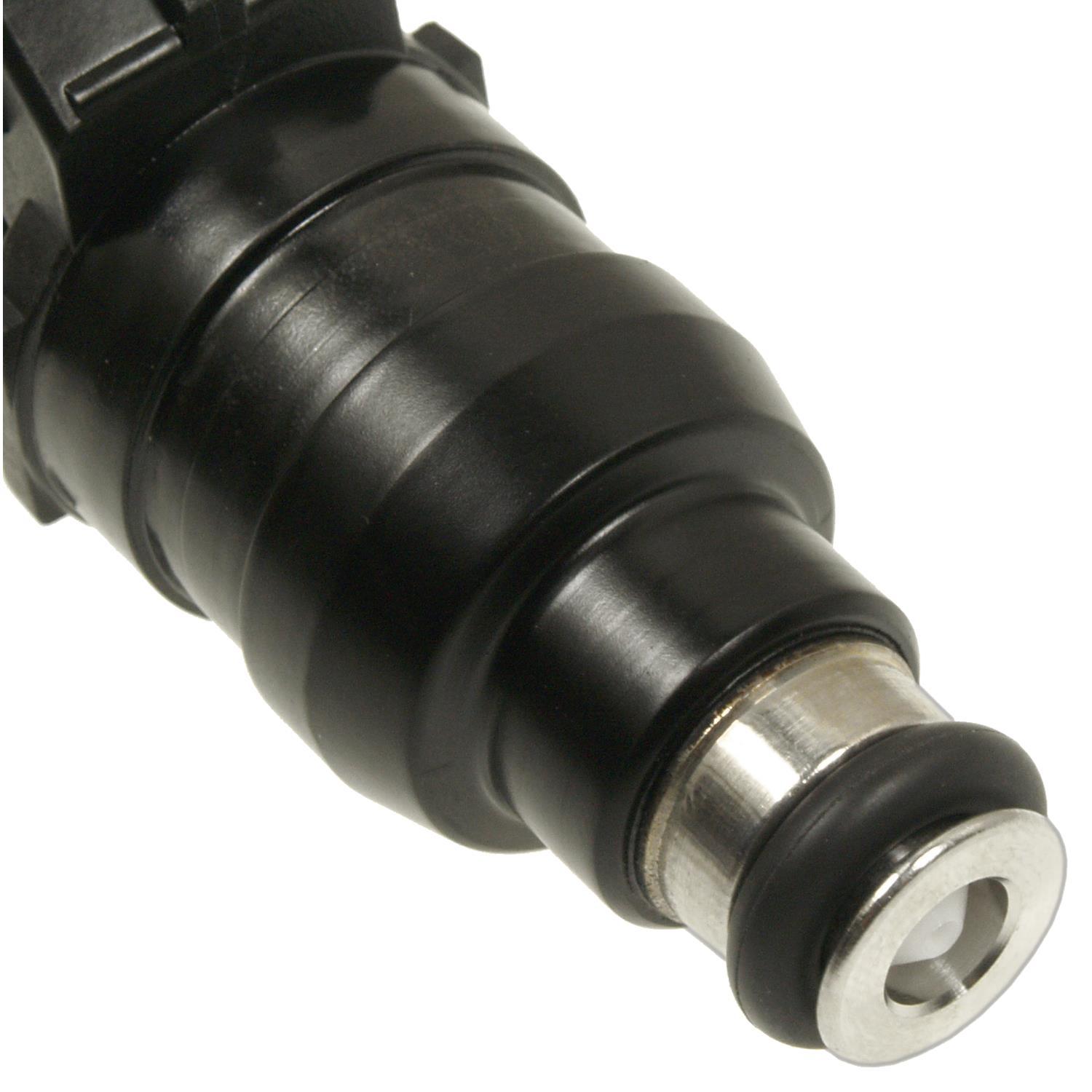 Standard Motor Products FJ215 Fuel Injector product image 1 of 3