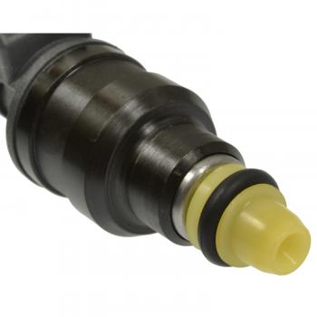 Standard Motor Products FJ227 Fuel Injector product image 1 of 3
