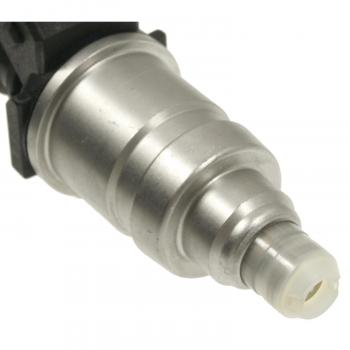 Standard Motor Products FJ265 Fuel Injector product image 1 of 3
