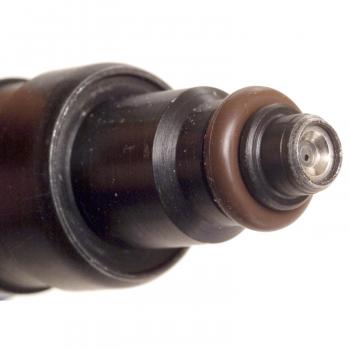 Standard Motor Products FJ269 Fuel Injector product image 1 of 3