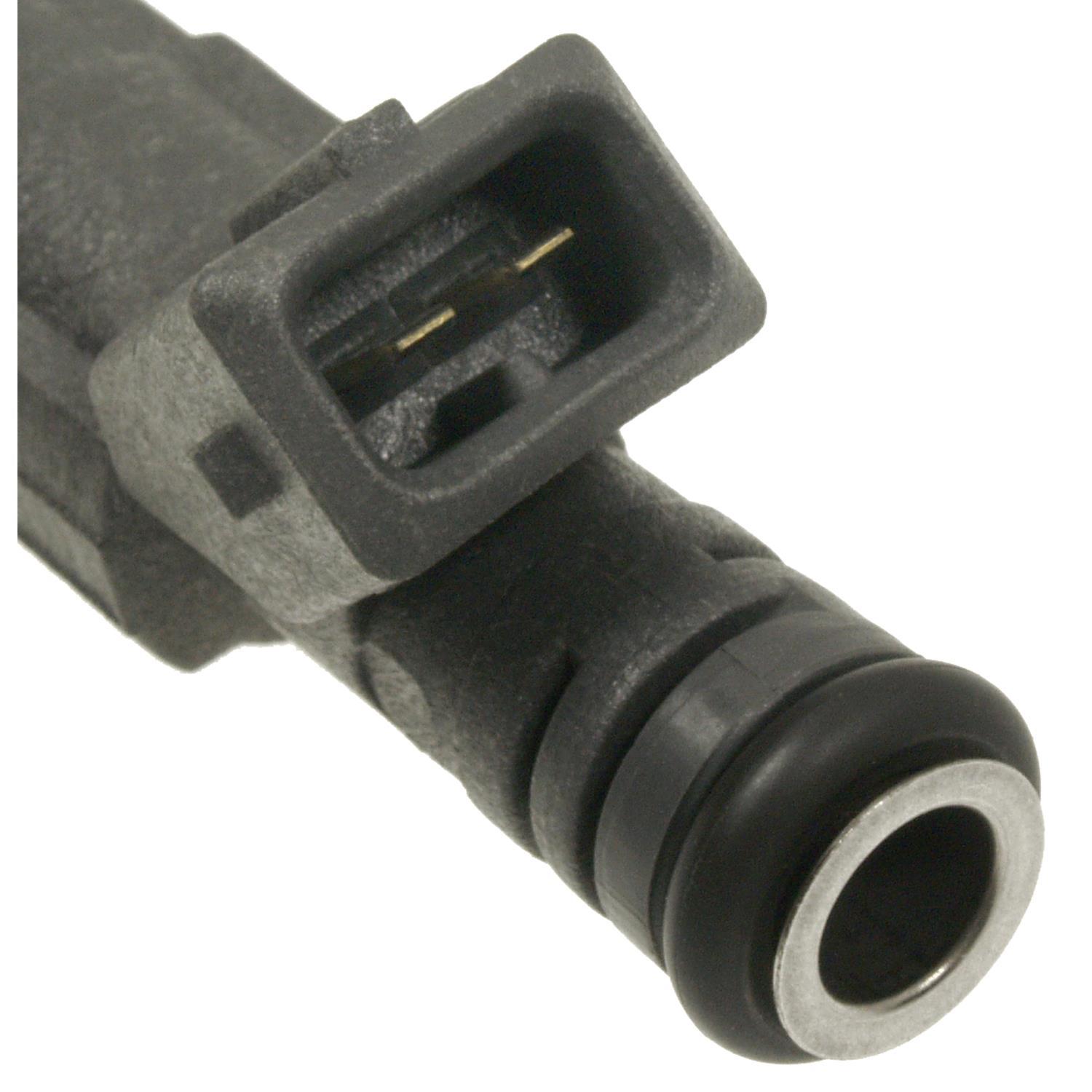 Standard Motor Products FJ303 - Fuel Injector Standard Motor Products FJ303 Fuel Injector product image 3 of 3