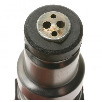 Standard Motor Products FJ32 - Fuel Injector Standard Motor Products FJ32 Fuel Injector product image 1 of 3