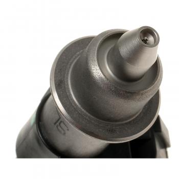 Standard Motor Products FJ339 Fuel Injector product image 1 of 3