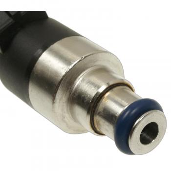 Standard Motor Products FJ39 - Fuel Injector Standard Motor Products FJ39 Fuel Injector product image 1 of 3