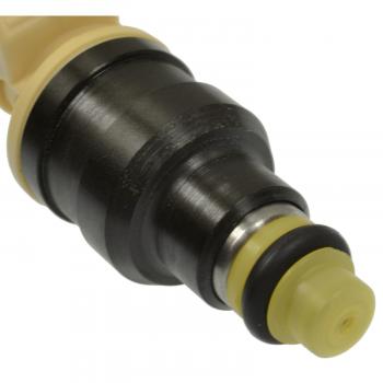 Standard Motor Products FJ393 Fuel Injector product image 1 of 3