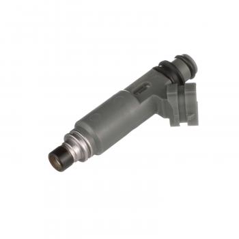 Standard Motor Products FJ467 Fuel Injector product image 1 of 9