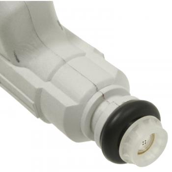 Standard Motor Products FJ499 - Fuel Injector Standard Motor Products FJ499 Fuel Injector product image 1 of 3