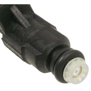 Standard Motor Products FJ568 Fuel Injector product image 1 of 3