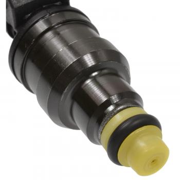 Standard Motor Products FJ576 Fuel Injector product image 1 of 3
