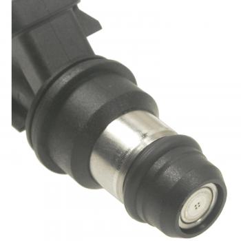 Standard Motor Products FJ675 - Fuel Injector Standard Motor Products FJ675 Fuel Injector product image 1 of 3