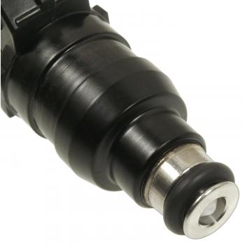Standard Motor Products FJ679 Fuel Injector product image 1 of 3