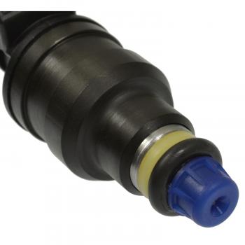 Standard Motor Products FJ694 Fuel Injector product image 1 of 3