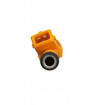 Standard Motor Products FJ702 - Fuel Injector Standard Motor Products FJ702 Fuel Injector product image 2 of 10