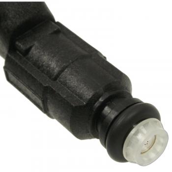 Standard Motor Products FJ704 Fuel Injector product image 1 of 3