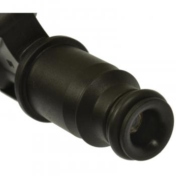 Standard Motor Products FJ706 Fuel Injector product image 1 of 3