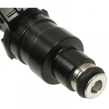 Standard Motor Products FJ711 Fuel Injector product image 1 of 3