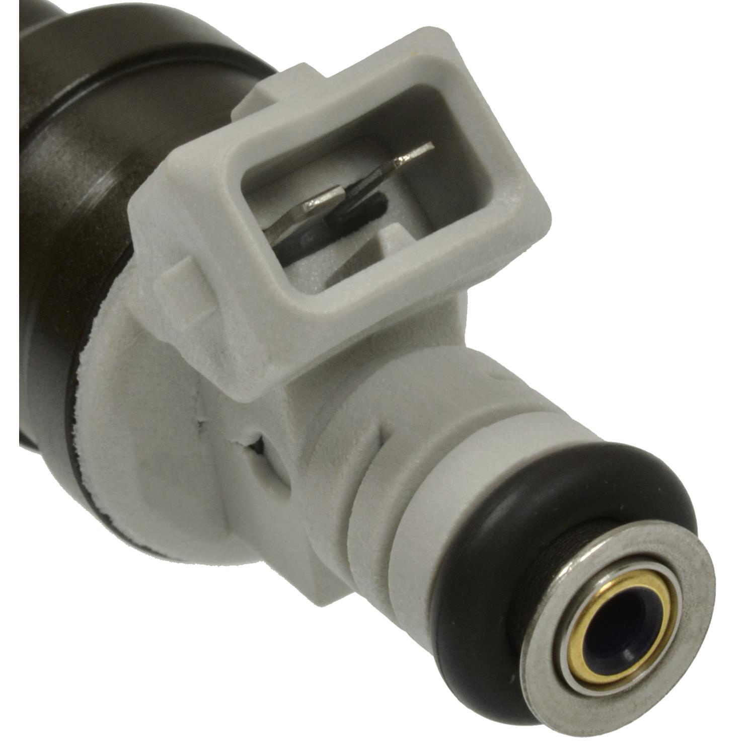 Standard Motor Products FJ712 - Fuel Injector Standard Motor Products FJ712 Fuel Injector product image 3 of 3