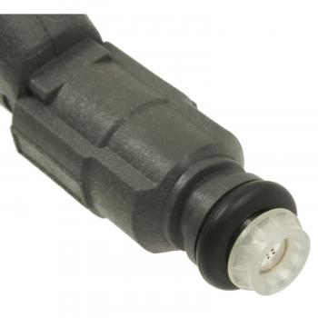Standard Motor Products FJ725 - Fuel Injector Standard Motor Products FJ725 Fuel Injector product image 1 of 3