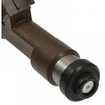 Standard Motor Products FJ728 Fuel Injector product image 1 of 3