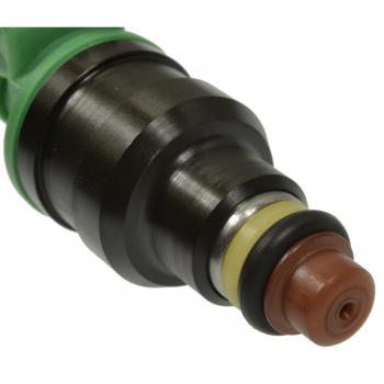 Standard Motor Products FJ760 Fuel Injector product image 1 of 3