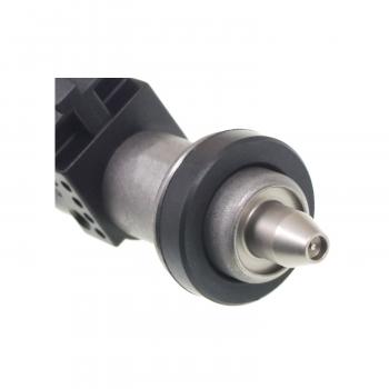 Standard Motor Products FJ799 Fuel Injector product image 1 of 3