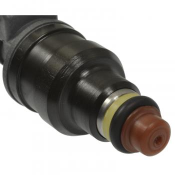 Standard Motor Products FJ81 - Fuel Injector Standard Motor Products FJ81 Fuel Injector product image 1 of 3