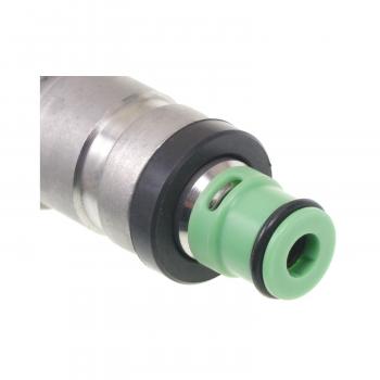 Standard Motor Products FJ811 Fuel Injector product image 1 of 3