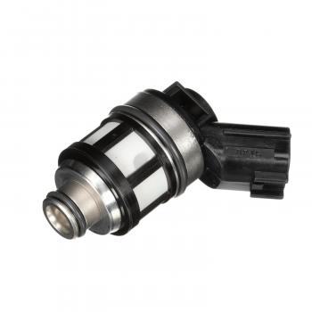 Standard Motor Products FJ825 Fuel Injector product image 1 of 10