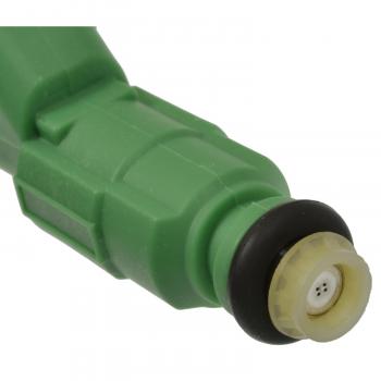 Standard Motor Products FJ831 Fuel Injector product image 1 of 3