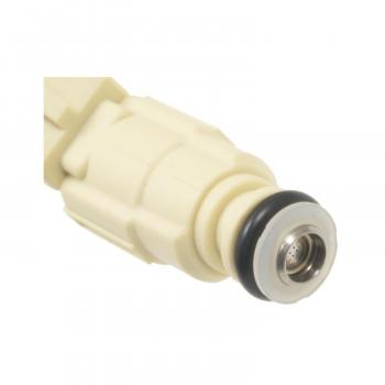 Standard Motor Products FJ850 Fuel Injector product image 1 of 3