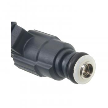 Standard Motor Products FJ882 Fuel Injector product image 1 of 3