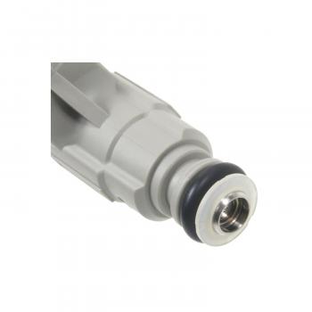 Standard Motor Products FJ890 Fuel Injector product image 1 of 3