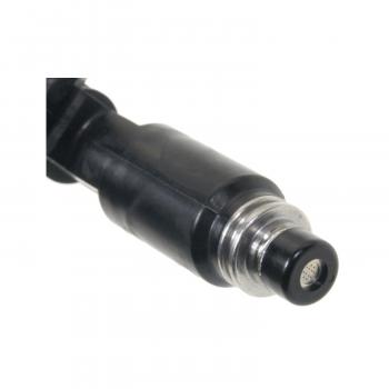 Standard Motor Products FJ916 Fuel Injector product image 1 of 3