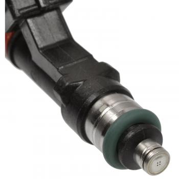 Standard Motor Products FJ951 Fuel Injector product image 1 of 3