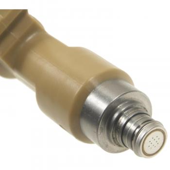 Standard Motor Products FJ959 Fuel Injector product image 1 of 3