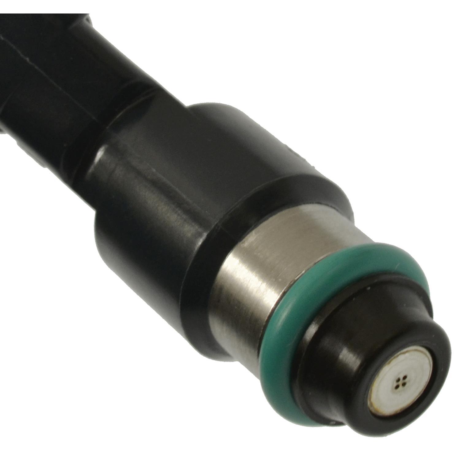 Standard Motor Products FJ977 - Fuel Injector Standard Motor Products FJ977 Fuel Injector product image 1 of 3