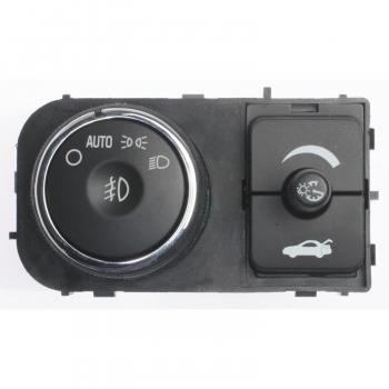 Standard Motor Products HLS1298 Headlight Switch product image 1 of 3