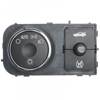 Standard Motor Products HLS1342 - Headlight Switch Standard Motor Products HLS1342 Headlight Switch product image 1 of 3