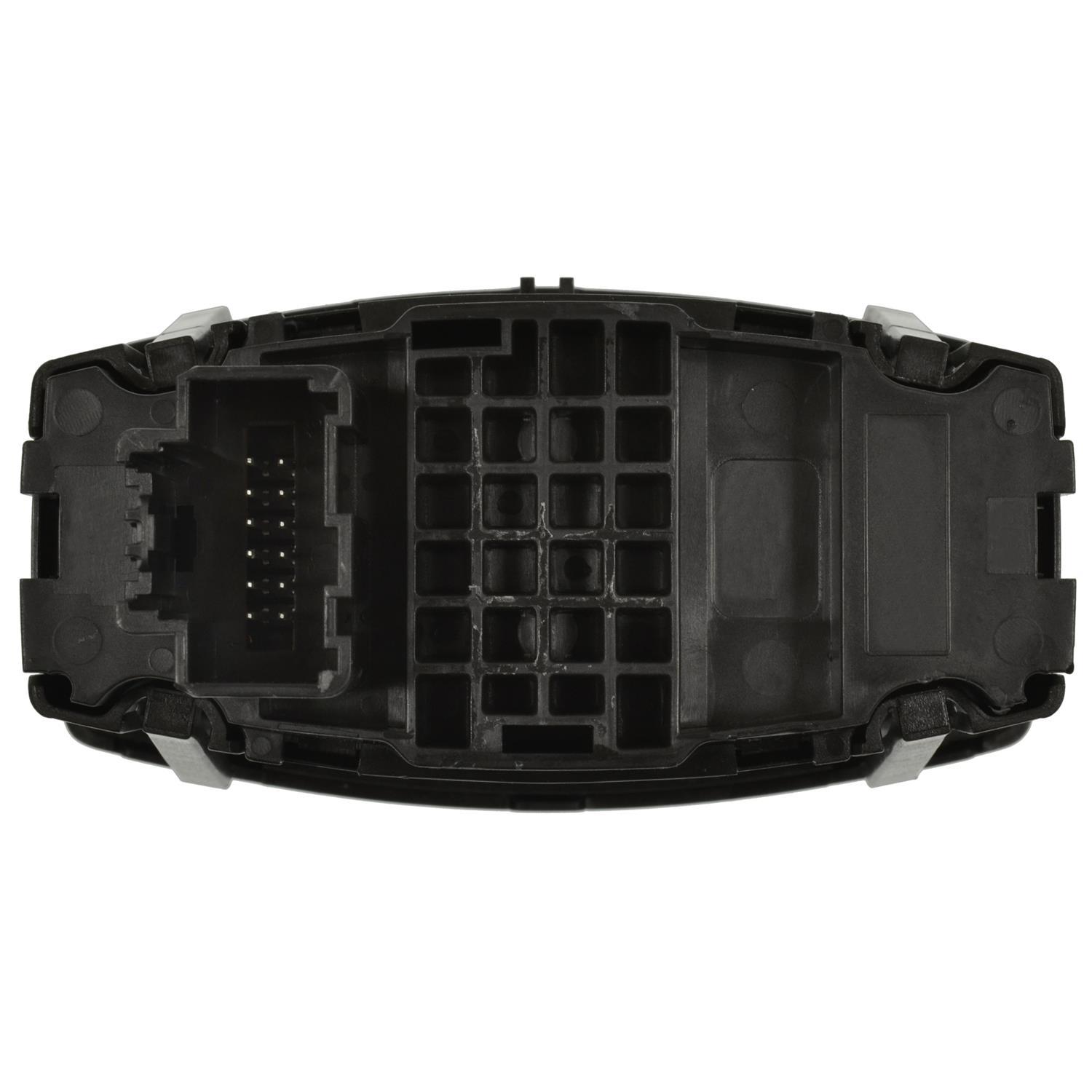 Standard Motor Products HLS1570 Headlight Switch product image 1 of 3