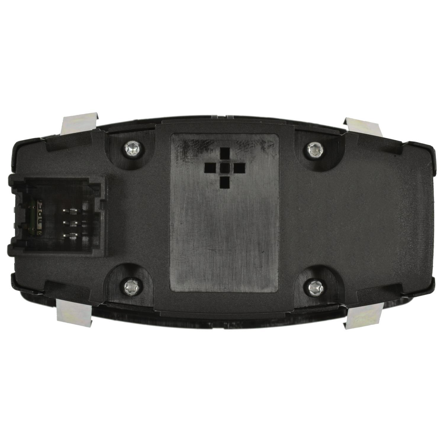 Standard Motor Products HLS1580 Headlight Switch product image 1 of 3
