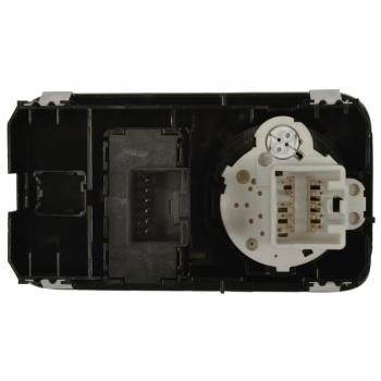 Standard Motor Products HLS1724 - Headlight Switch Standard Motor Products HLS1724 Headlight Switch product image 1 of 3