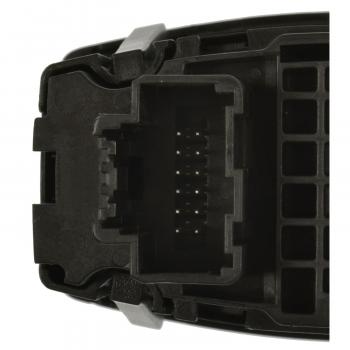 Standard Motor Products HLS1745 Headlight Switch product image 2 of 3